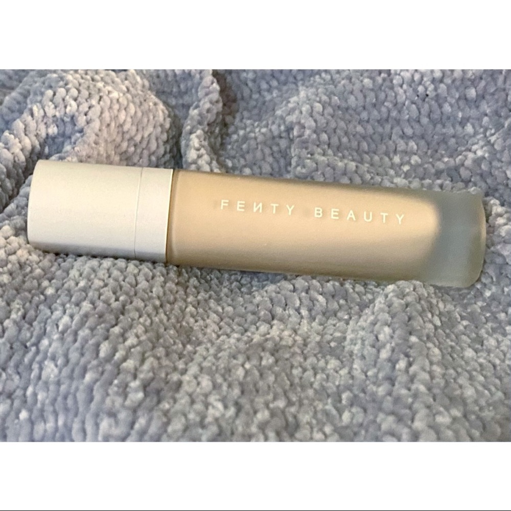 🕊Fenty Beauty Pro Filt’r Foundation (Shade 120)🕊